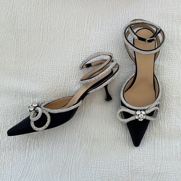 Mach & Mach Satin Crystal Embellished Bow Pumps Size  IT 38 (US 7.5) - Picture 2 of 4